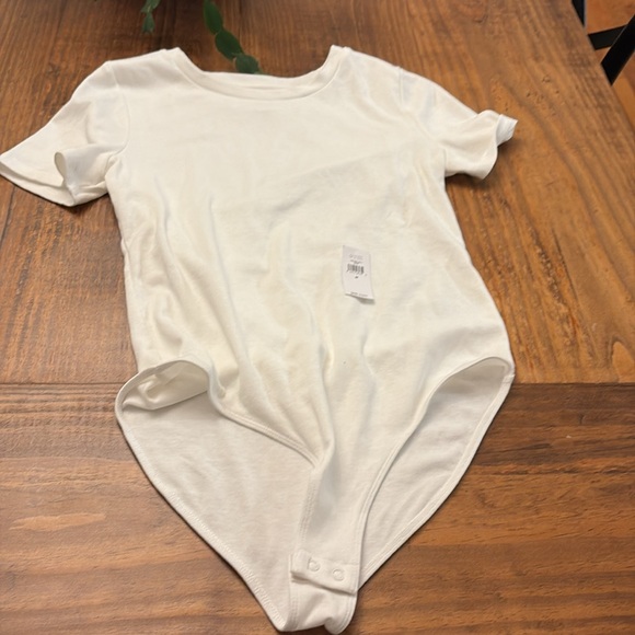 White Gap Bodysuit, size Medium - Picture 2 of 4